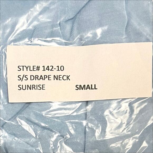 San Francisco City Lights Soft Drape Neck Tee T-Shirt Light Blue Size Small NEW - Picture 6 of 7